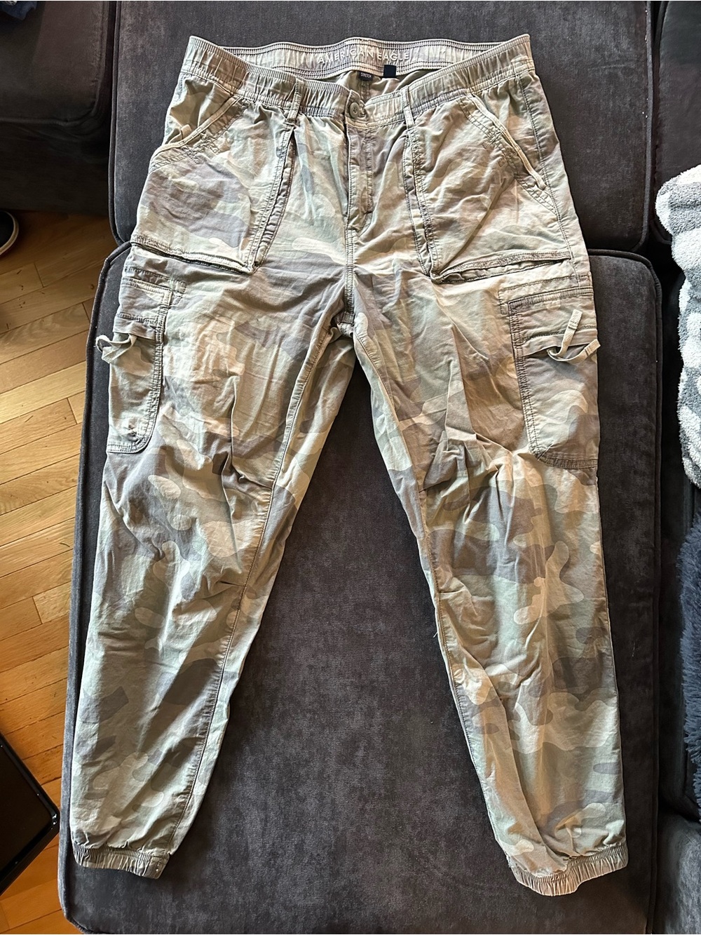 American Eagle Outfitters Women's Camo Cargo Joggers - Like New 16